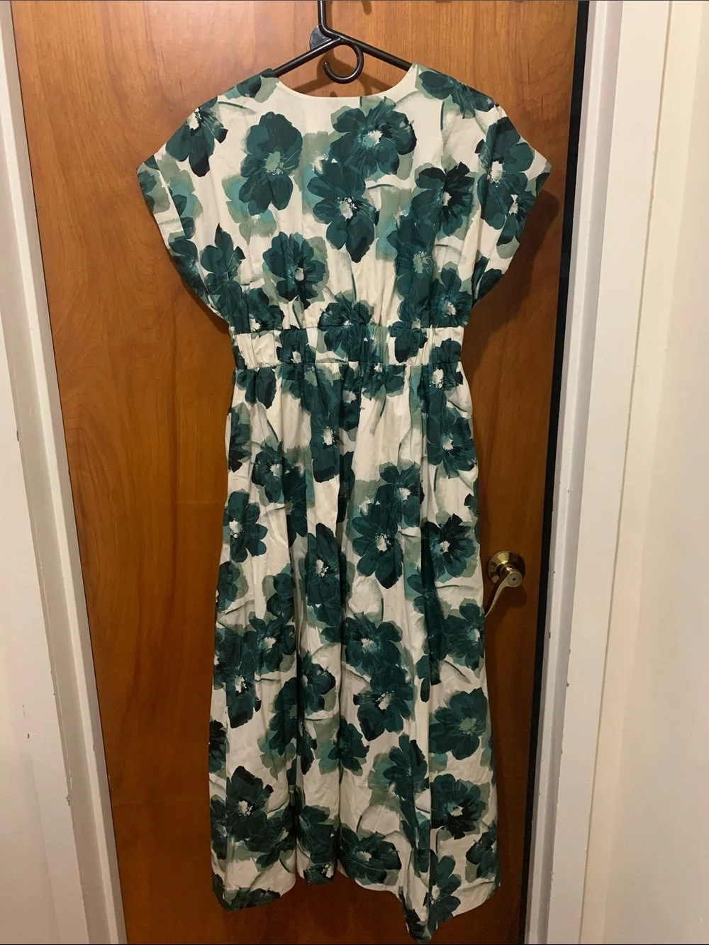Abercrombie Twist Front Maxi Dress - Green and Cream Floral
